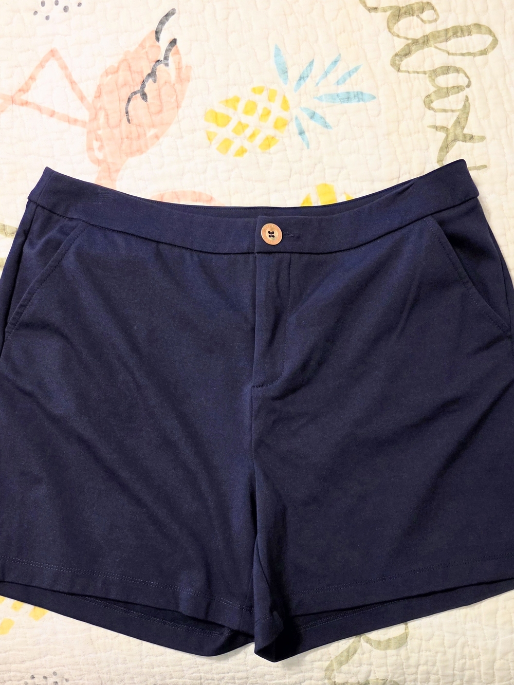 Classic Resort Style Women's Navy Shorts with Button Waist M - Picture 2 of 4